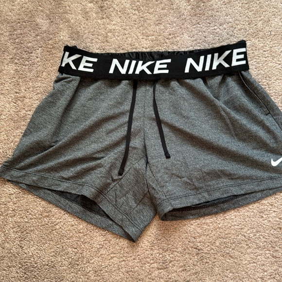 Nike Running Shorts Size S - Picture 1 of 2